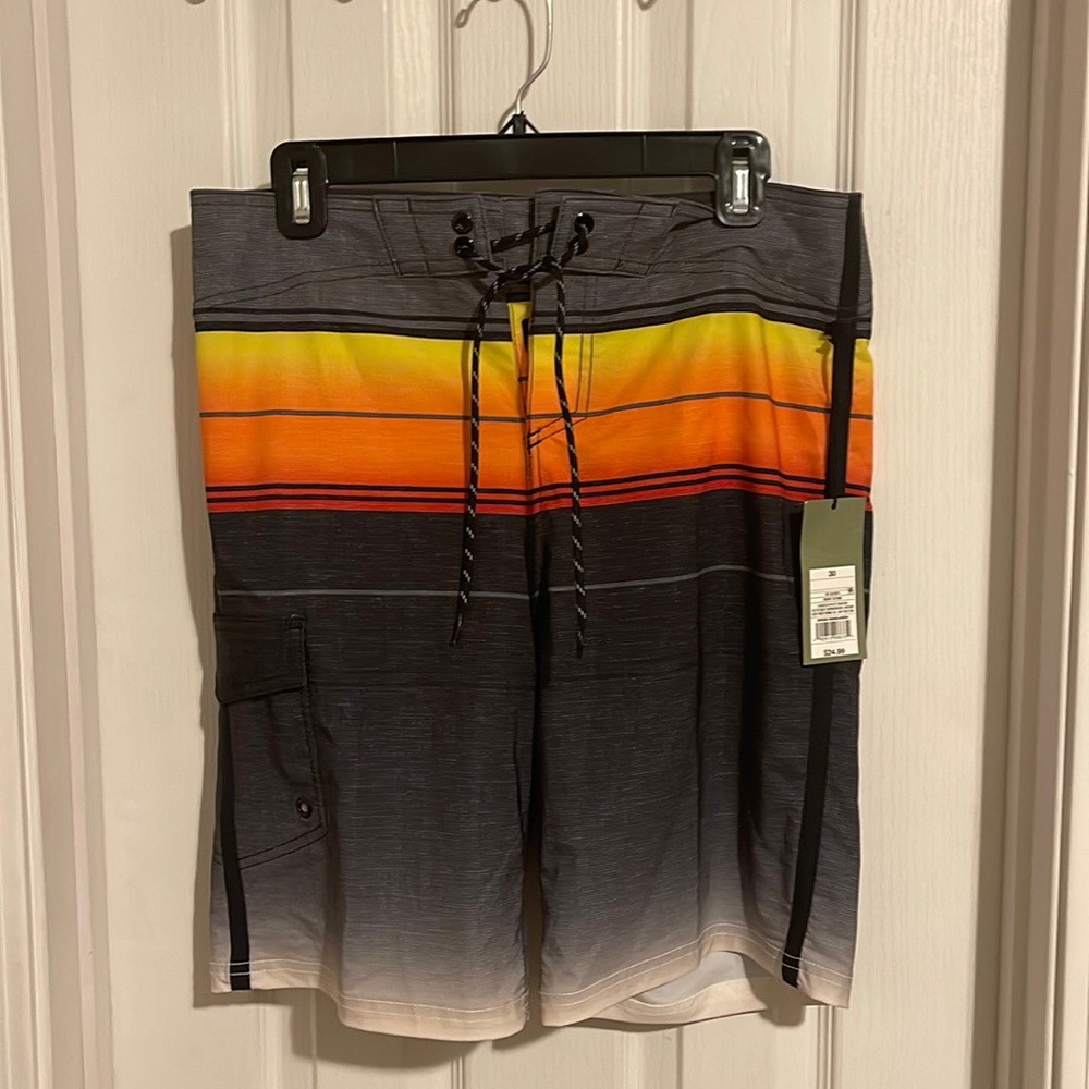 NWT Men’s Striped Swim Shorts Waist 30